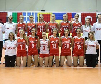 U17 Kız Milli Takımımız, Avrupa Şampiyonası Elemeleri için Balıkesir'de..